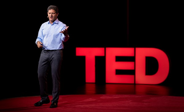 Hãy tham dự trực tiếp TED Talks nếu có cơ hội